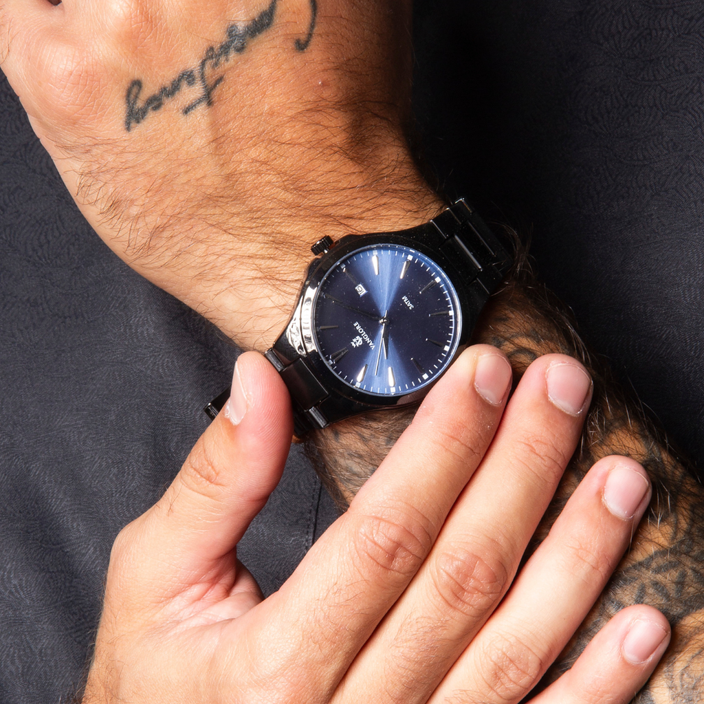 Relógio masculino Vanglore Upclassic preto com visor azul, 40mm, metal e aço inox, no pulso
