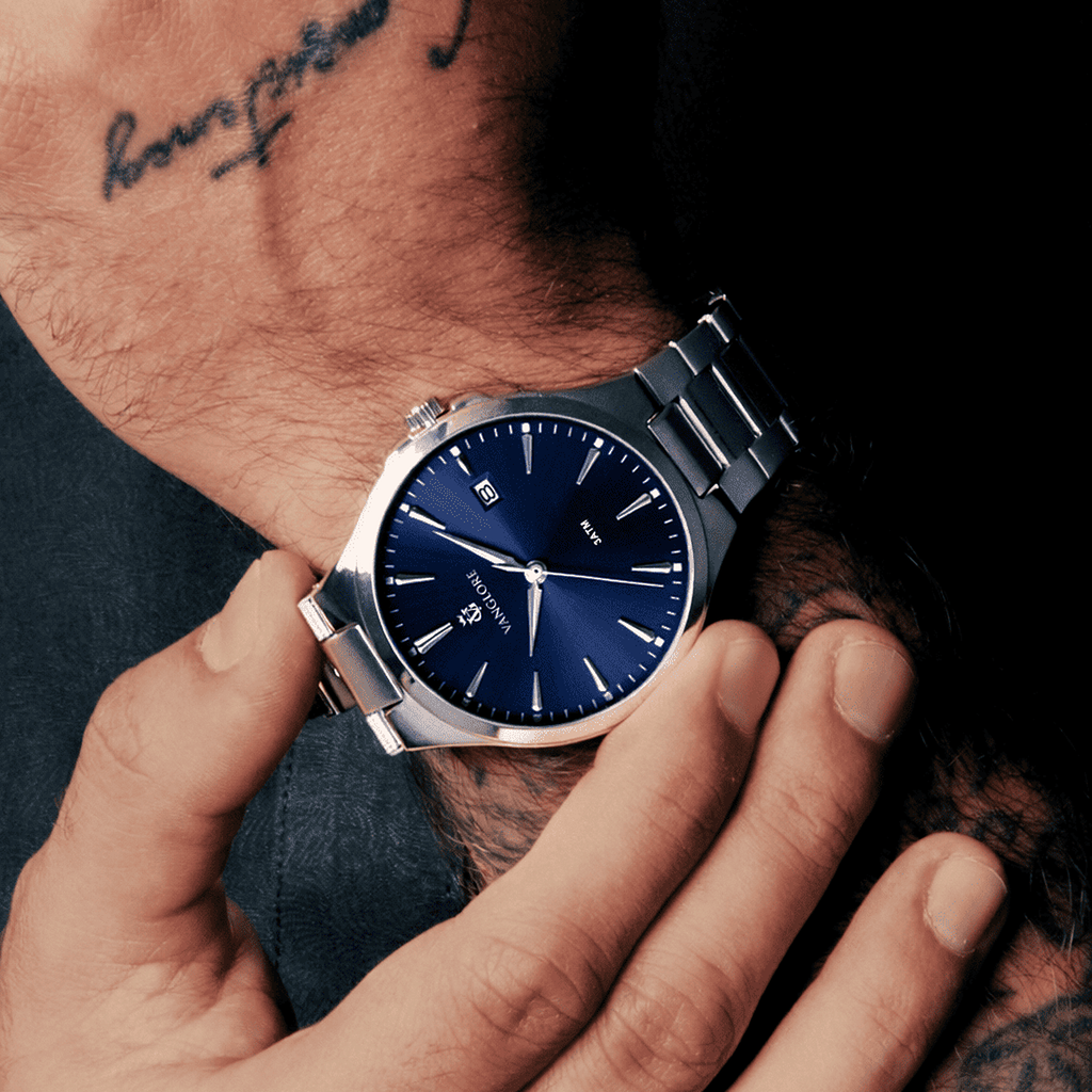Relógio masculino Vanglore Upclassic prata com visor azul, 40mm, metal e aço inox, no pulso