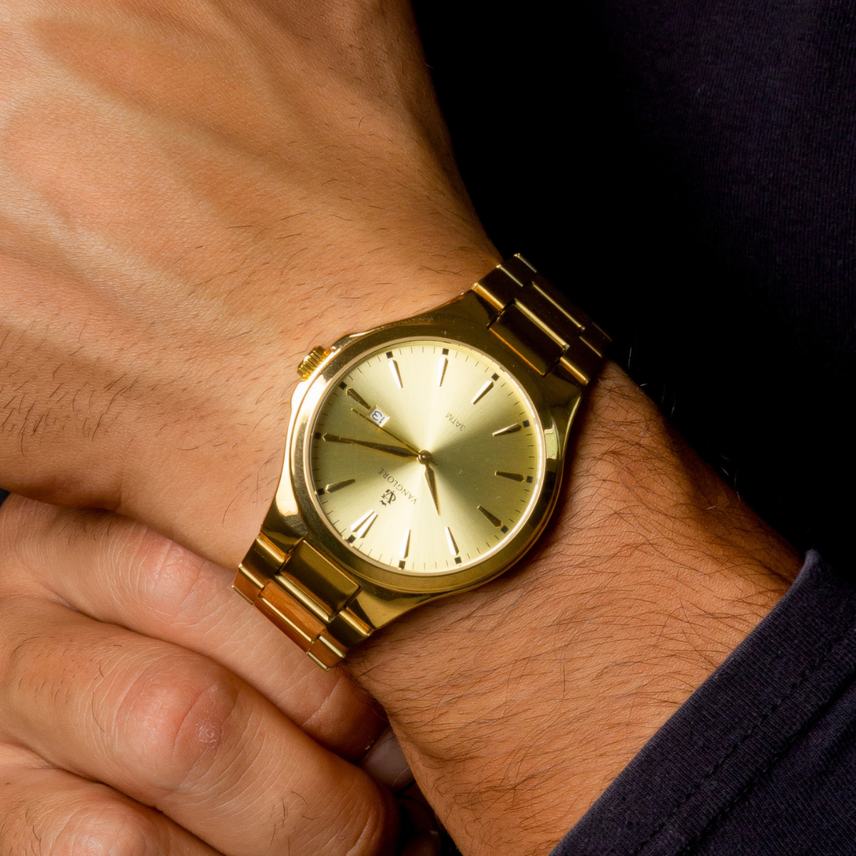 Relógio masculino Vanglore Upclassic dourado, 40mm, metal e aço inox, no pulso