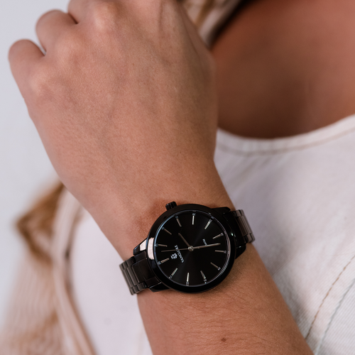 Relógio feminino Vanglore Essence preto 36mm, no pulso